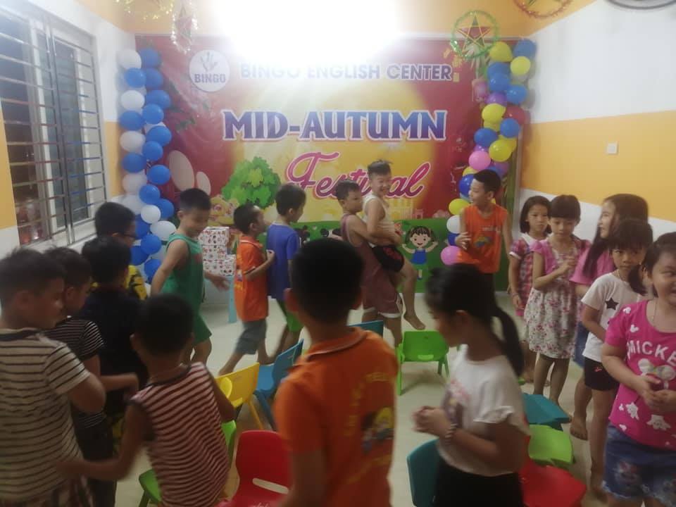Trung thu yêu thương tại Anh ngữ Bingo 8