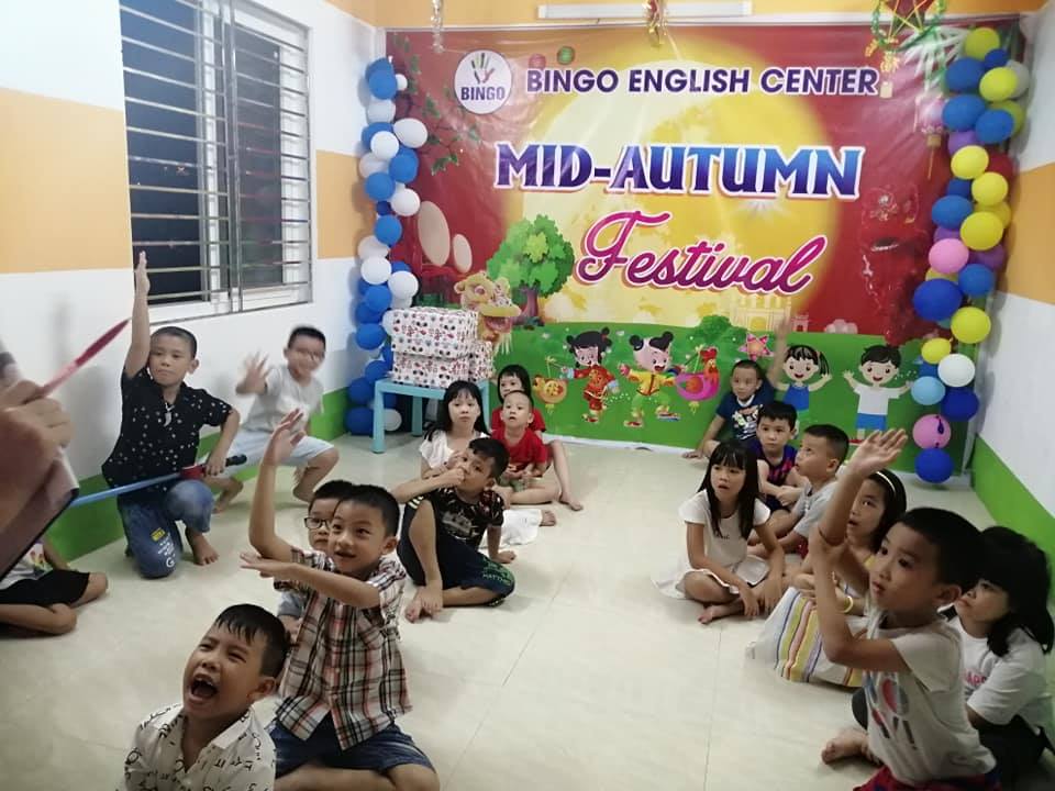 Trung thu yêu thương tại Anh ngữ Bingo 10