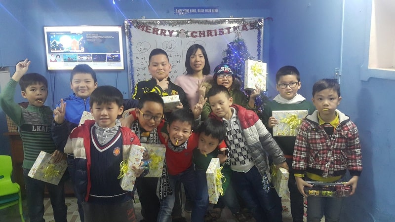 Tặng thưởng thành tích học tập